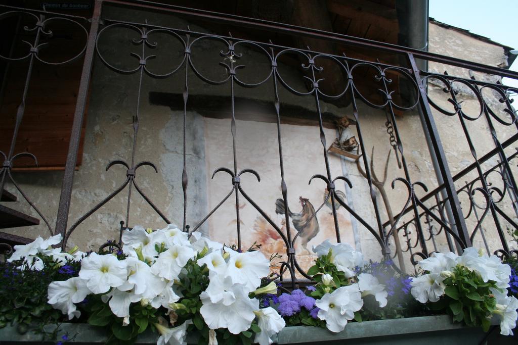 Chambre D'Hotes La Romarine Barnave Екстер'єр фото