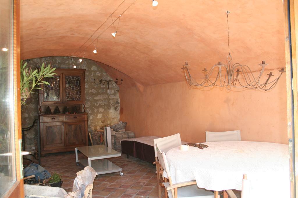 Chambre D'Hotes La Romarine Barnave Екстер'єр фото